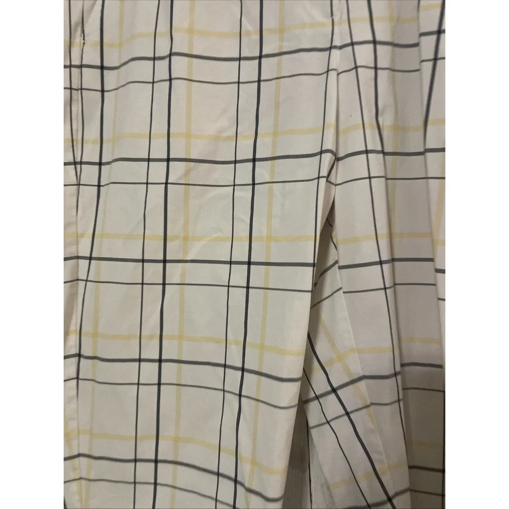 Nike Golf Dri-Fit White Plaid Shorts‎ Womens 16